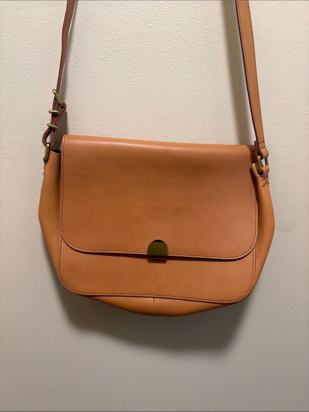 Madewell Saddle Crossbody leather Bag in Tan